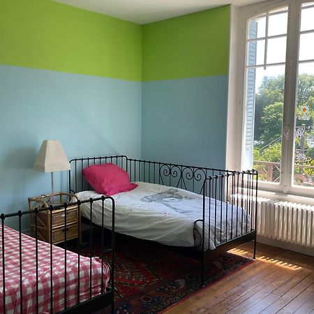 Holiday Home Villa Castel Marie Louise Néris-les-Bains Exteriör bild