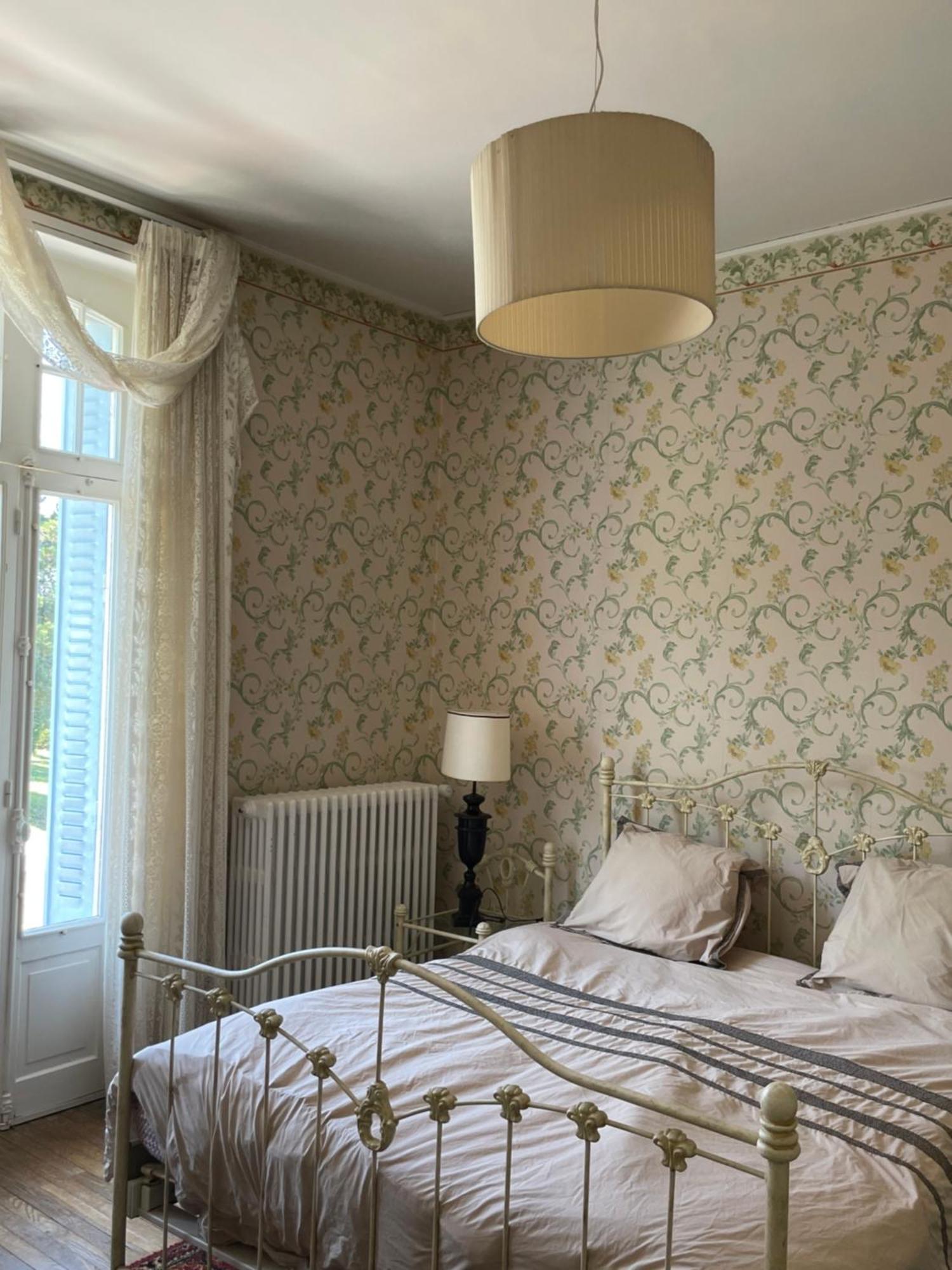 Holiday Home Villa Castel Marie Louise Néris-les-Bains Exteriör bild