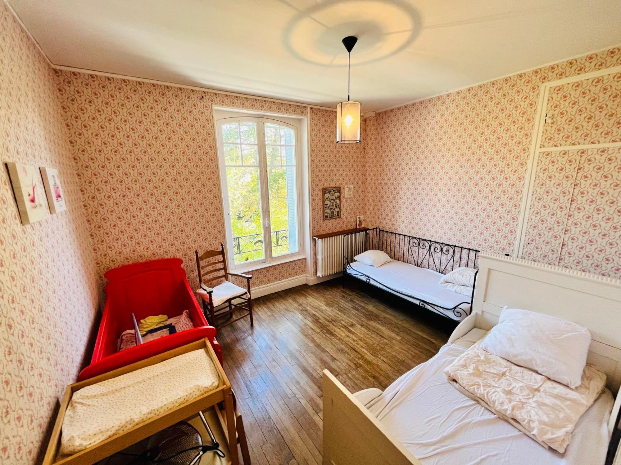 Holiday Home Villa Castel Marie Louise Néris-les-Bains Exteriör bild
